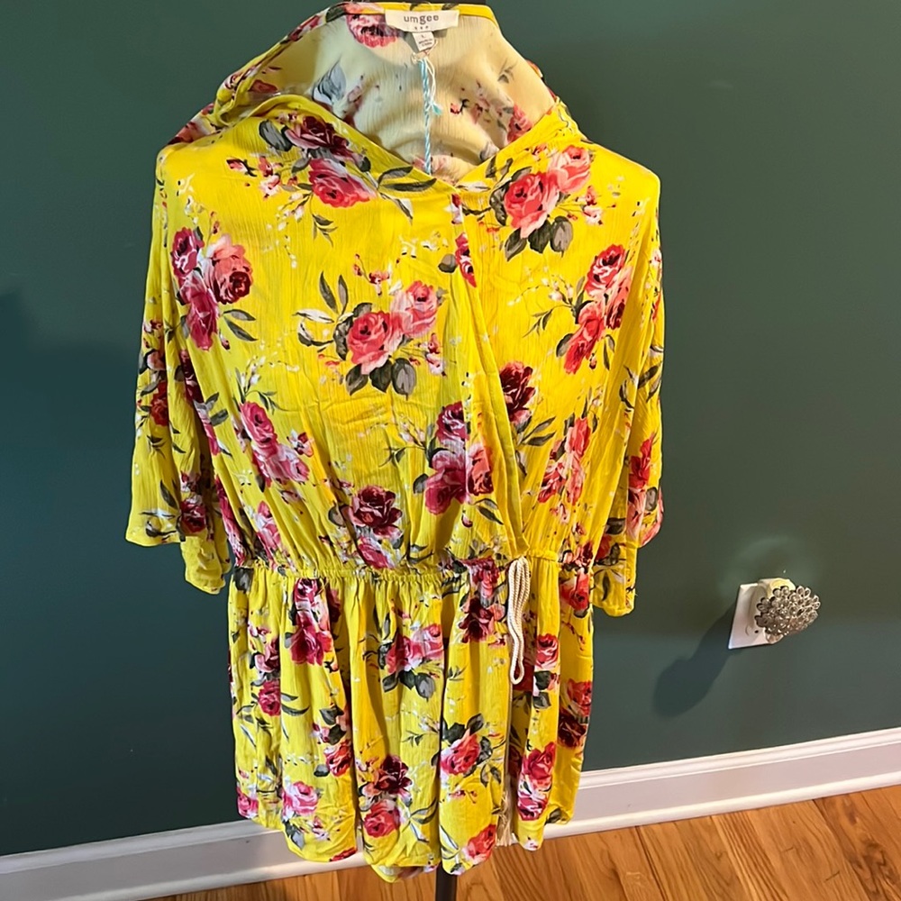 NWT UMGEE‎ shorts romper. Size L